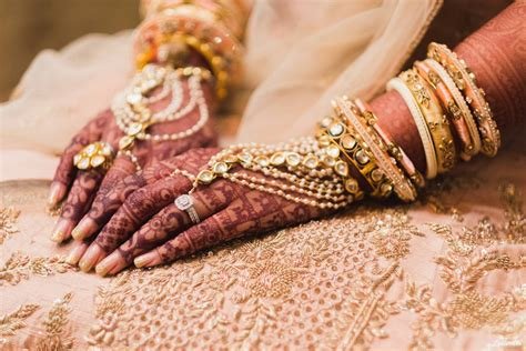 14_21 Simple Mehndi Design for Left Hand Inspirations For The Bride Squad