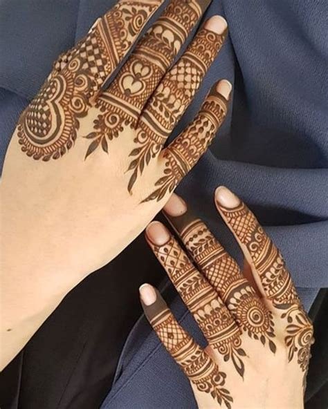 4_50 Simple Finger Mehndi Designs for Front  Back 2021 Finger Henna Ideas