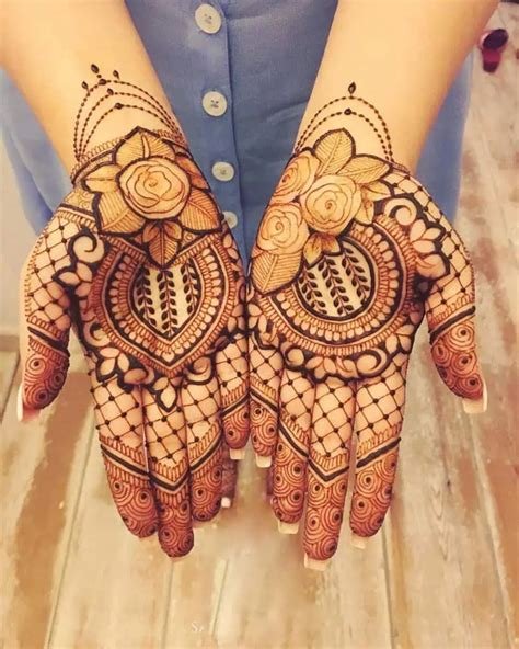 15_Hatheli mehndi design