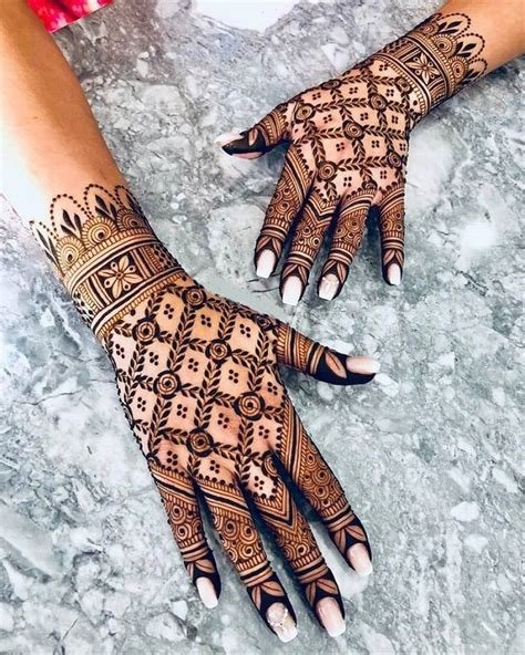 1_12 Dulhan Mehndi Design for Hands  Legs to Complete Bridal Look 2021