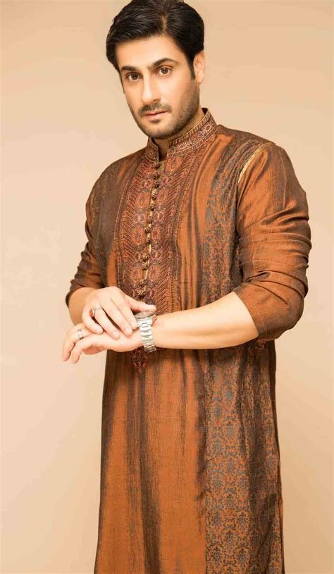 2_Latest Mehndi Kurta Designs For Grooms In 20212022  FashionEven