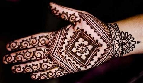 9_Latest Groom Marriage Mehndi Designs For Hands
