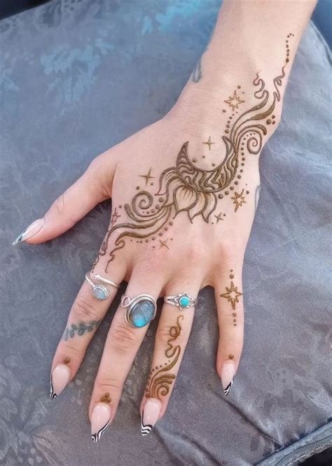 14_70 Minimal Henna Designs  Arabic  The Crescent Moon I Take You