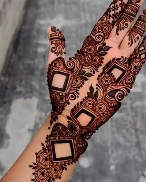 10_Latest Mehndi Designs 2020  60 Simple And New Mehendi Designs