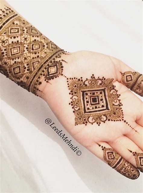 5_35 Easy  Minimal Mehndi Designs For Eid 2024  Pyaari Weddings