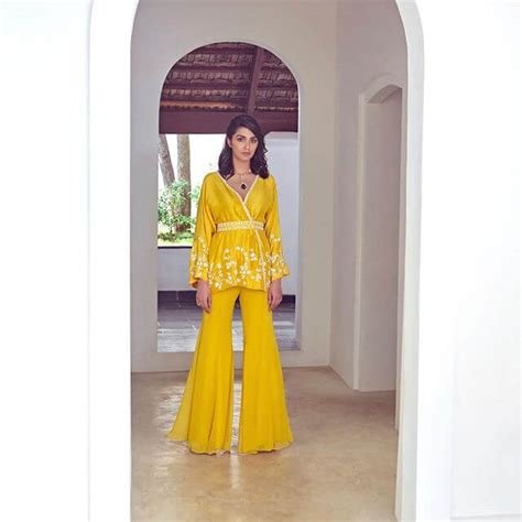 4_Share more than 82 mehndi suit design latest  seveneduvn