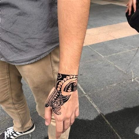 13_Cool Henna Tattoo For Men Pictures  Fashion Gallery