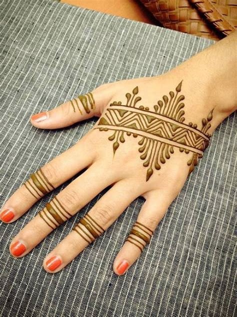 7_41 Mehndi Designs For Eid to Try This Year  Easy Henna Tattoos For Girls