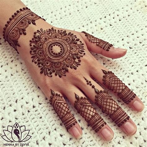 15_25 Trendy and Stylish Tikki Mehndi Designs  Tikli