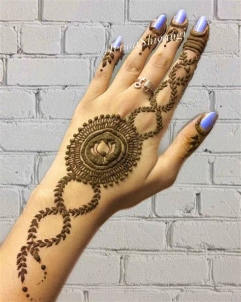 12_25 Trendy and Stylish Tikki Mehndi Designs  Tikli