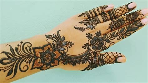 3_Upper Hand Mehndi Design