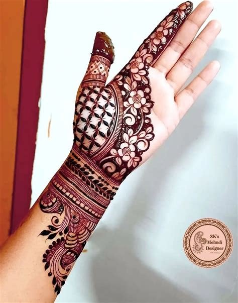 9_20 simple mehndi design ideas to save for weddings and other occasions