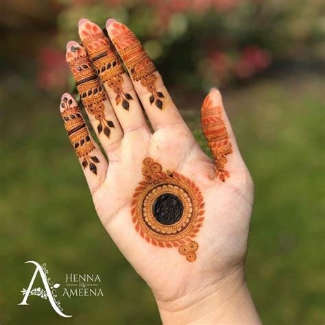 14_20 Stunning Mehendi Design Ideas for Simple Front Hands to Impress