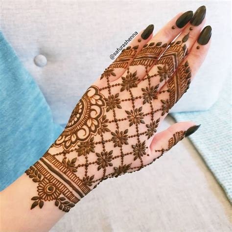 2_80 Gorgeous Arabic Mehndi Designs for Your Wedding Ceremony