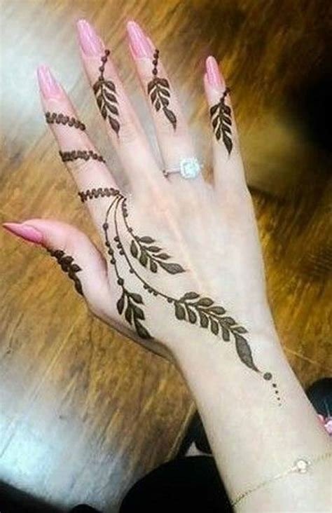 4_40 Best Mehndi Designs For Girls That Are Truly Beautiful WeddingWire