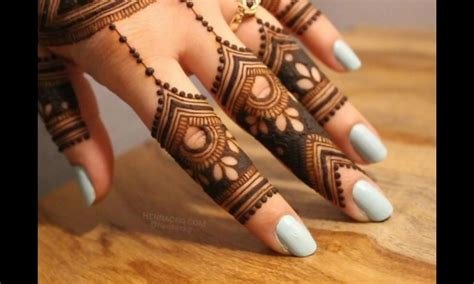 10_30 Stylish and Elegant Finger Mehndi Designs  Tikli