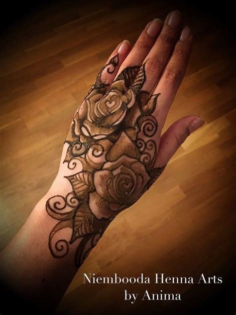 12_31 Unique And Beautiful Rose Mehndi Designs For DDay