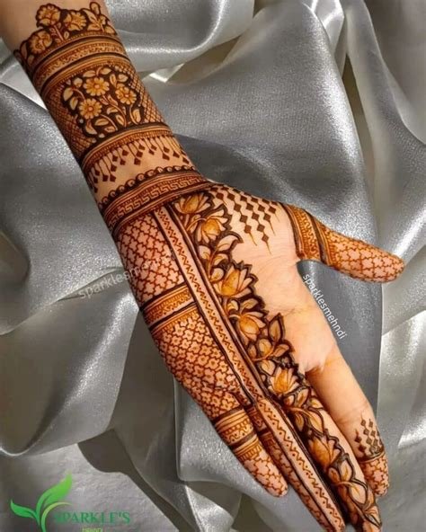 11_16 Best Modern Royal Front Hand Mehndi Design  Mwomenstyle