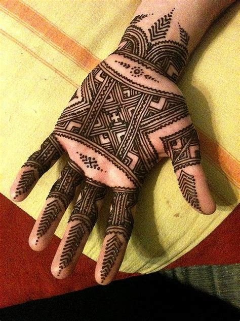 11_10 Creative And Unique Moroccan Mehendi Designs That All BridesToBe
