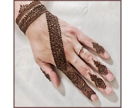 4_25 Stunning Moroccan Mehndi Designs  2023  Fabbon