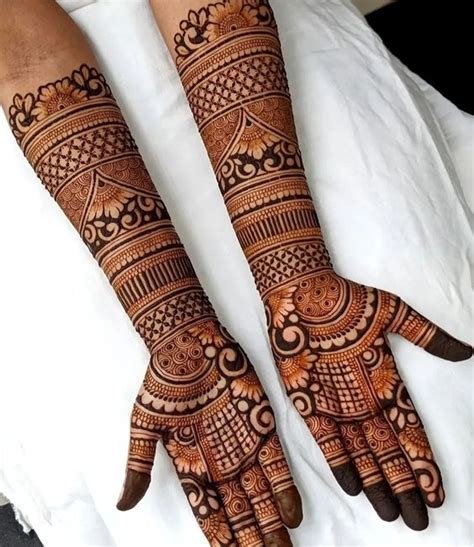 7_25 Stunning Moroccan Mehndi Designs  2023  Fabbon