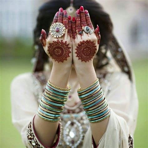 12_125 Front Hand Mehndi Design Ideas To Fall In Love With  Surfing LA