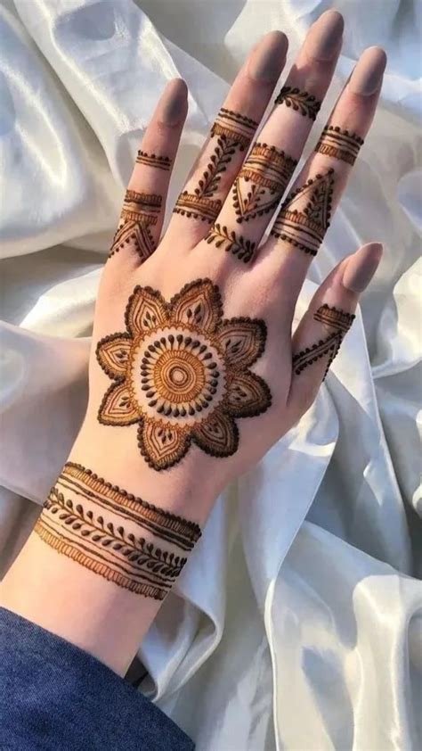 9_100  New Simple Mehndi Designs Collection Simple Mehndi Designs 2023