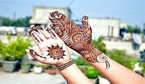 8_Nag Panchami 2023 Must Have Mehndi On Hands For Upcoming Nag Panchami