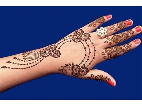 10_30 Latest And Gorgeous Back Hand Mehndi Designs For Any Occasion