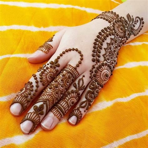 12_25 Latest and Trendy Bridal Mehndi Designs To Try In 2023