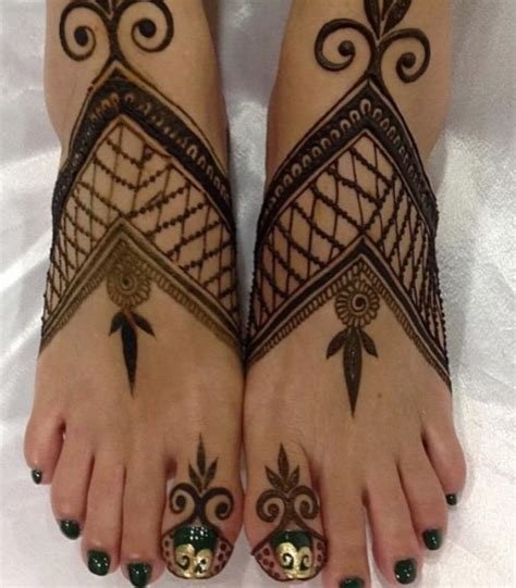 7_Top 20 Beautiful Dubai Mehndi Designs For Any Fuctions