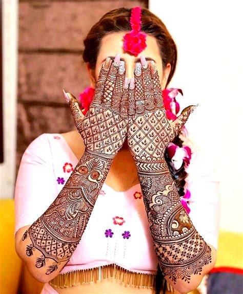 12_31 DropDead Stunning Dulhan Mehndi Designs for Hands  Legs