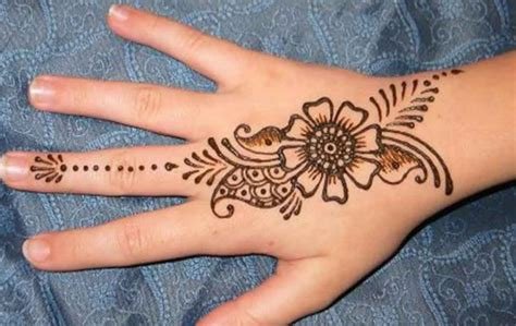 7_20 simple mehndi design ideas to save for weddings and other occasions