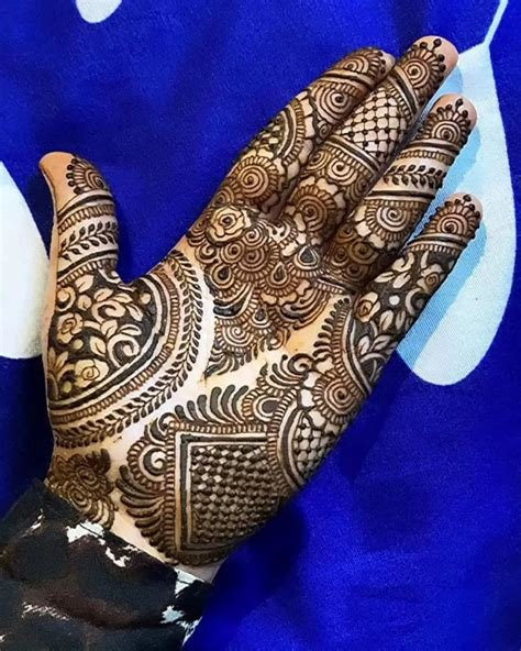 14_Fancy Mehndi Design to Look Gorgeous  Mahendidesigncom