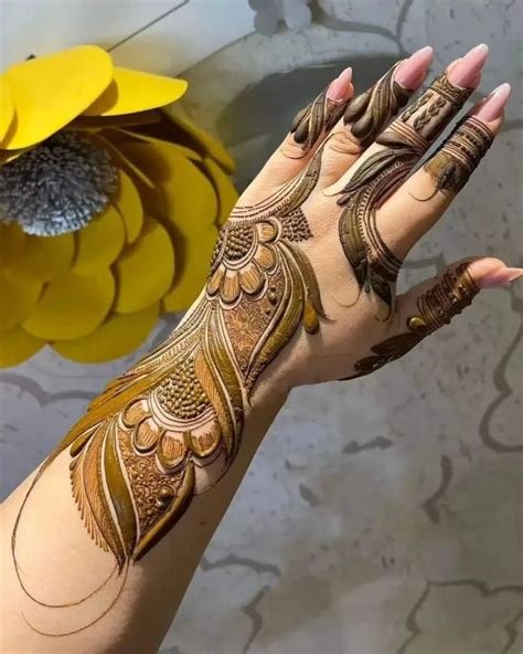 5_Fancy Mehndi Design to Look GorgeousMahndidesigncom
