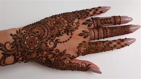 4_Latest Mehndi Designs For Brides 2022