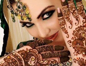 8_Top 15 Easy Dubai Mehndi Designs for Hans  Buy lehenga choli online