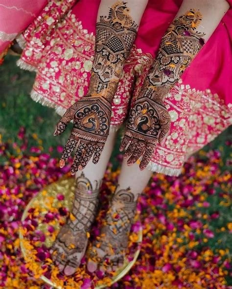 7_78 Latest Finger Mehndi Designs 2024 Updated Images