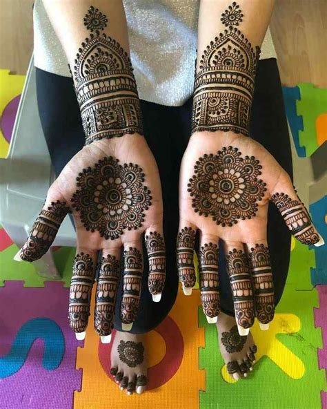 14_70 Gorgeous Back Hand Mehndi Designs That Stole Our Hearts  Pyaari