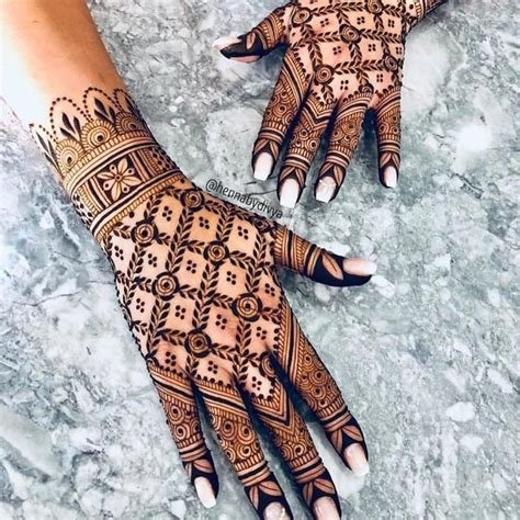 5_Top Bridal Mehndi Designs for Full Hands This Season