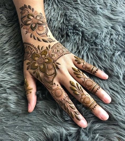 6_20simple Mehndi Designs For Beautiful Hands 2020 Pictures  Images and