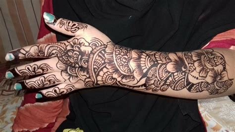 2_New Year Mehndi Design Ideas for Full Hands  Crayon