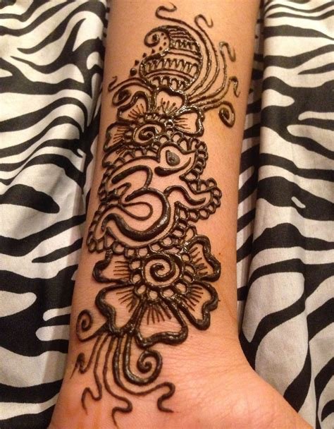 1_Om Mehendi Designs  Fashion Beauty Mehndi Jewellery Blouse Design