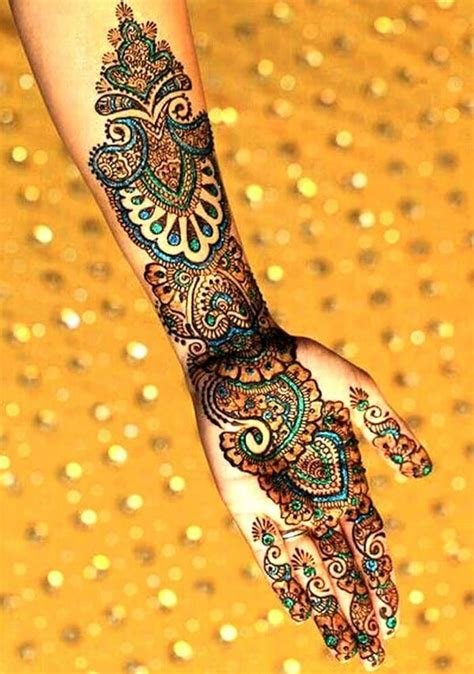10_70 Gorgeous Back Hand Mehndi Designs That Stole Our Hearts  Pyaari