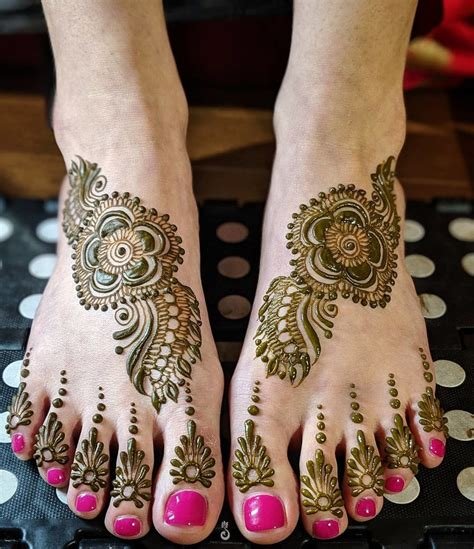 10_Foot Mehndi Design Ideas You Must Check Out Before Your Wedding to Get