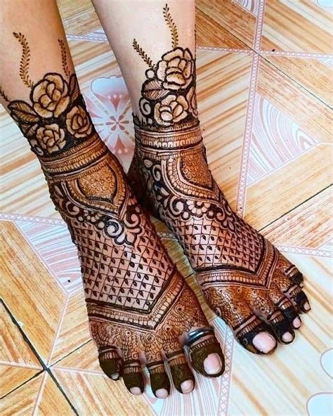 7_Share more than 139 pairo ki mehndi design bridal best  POPPY