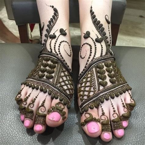 5_25 Latest and Trendy Bridal Mehndi Designs To Try In 2023