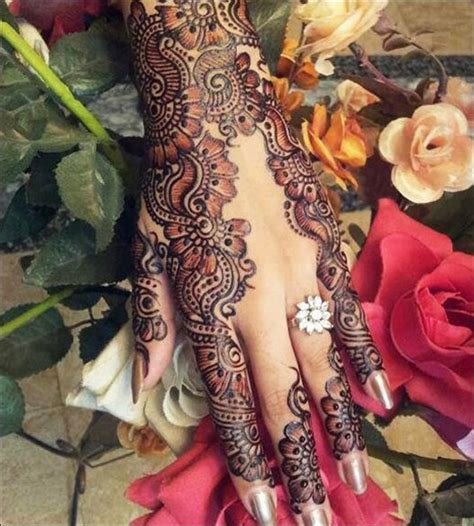 4_60 Pakistani Arabic Mehndi Design Ideas  Simple Designs