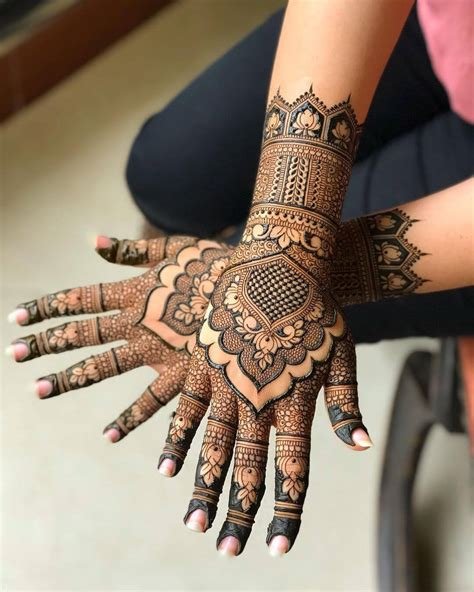 10_Best Mehendi Designs Of 2020 We Spotted On Real Brides