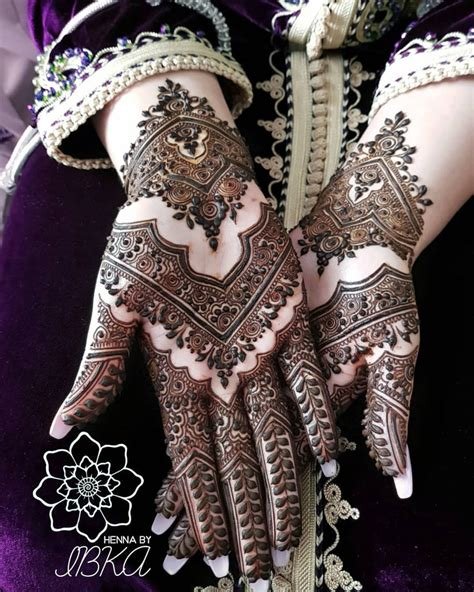 11_20 Latest Mehndi Designs for Hands Thats Perfect for Every Bride